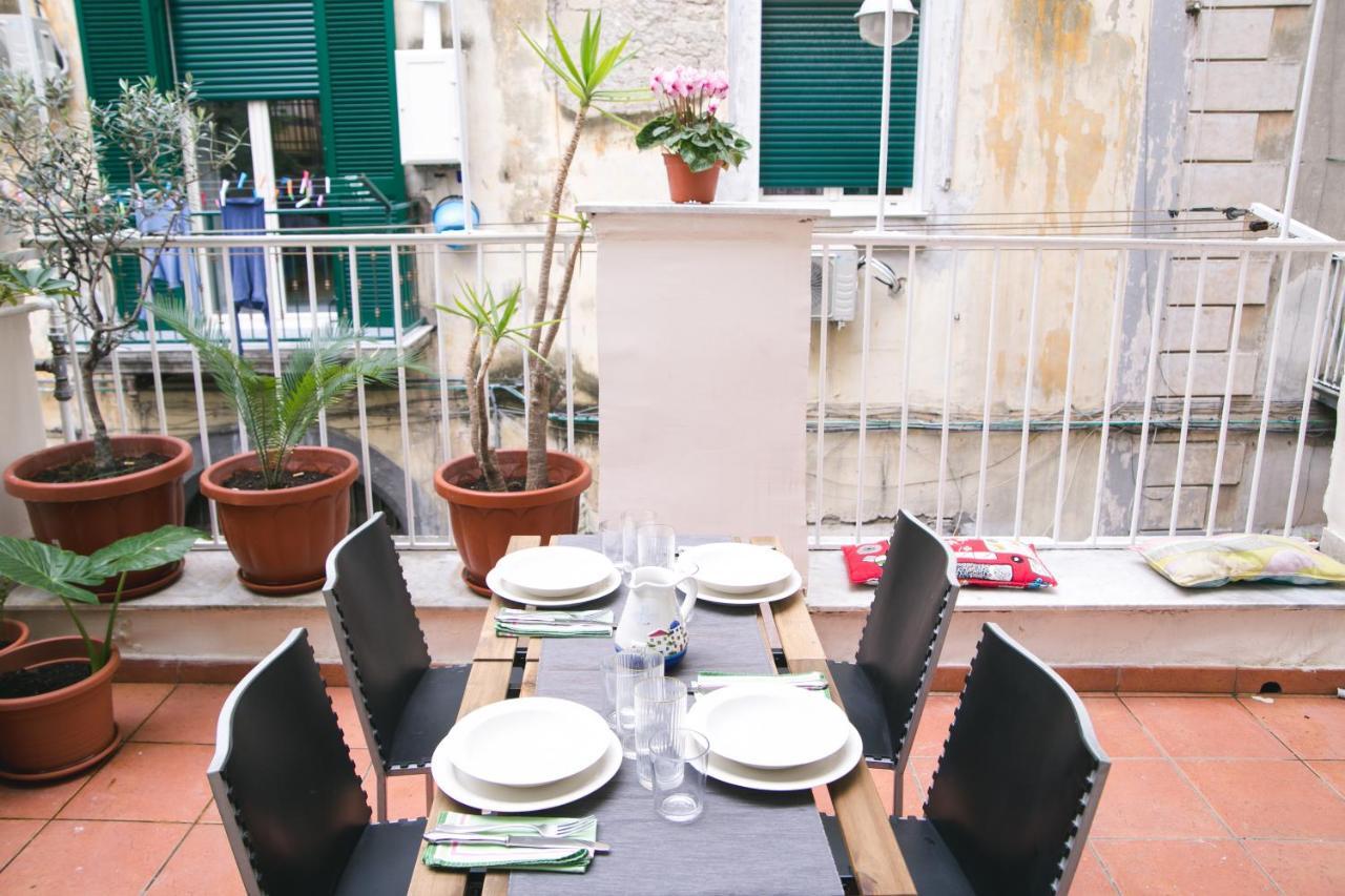 나폴리 La Casa Del Nespolo, 2 Terrazzi E 2 Bagni In Centro 아파트 외부 사진